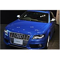 AUDI S4.jpg